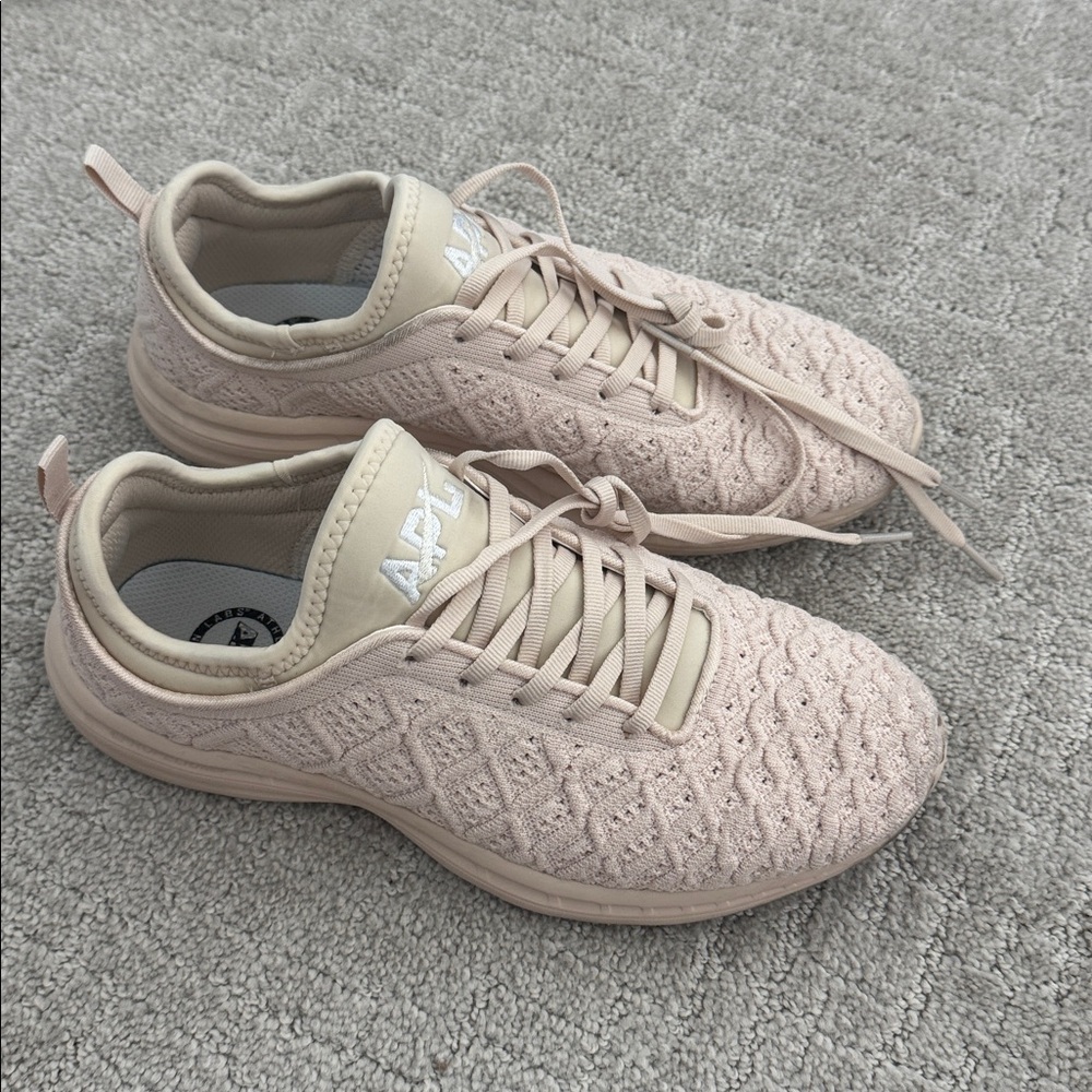 APL Techloom Phantom Sneakers sandcastle cream off white ecru beige offwhite